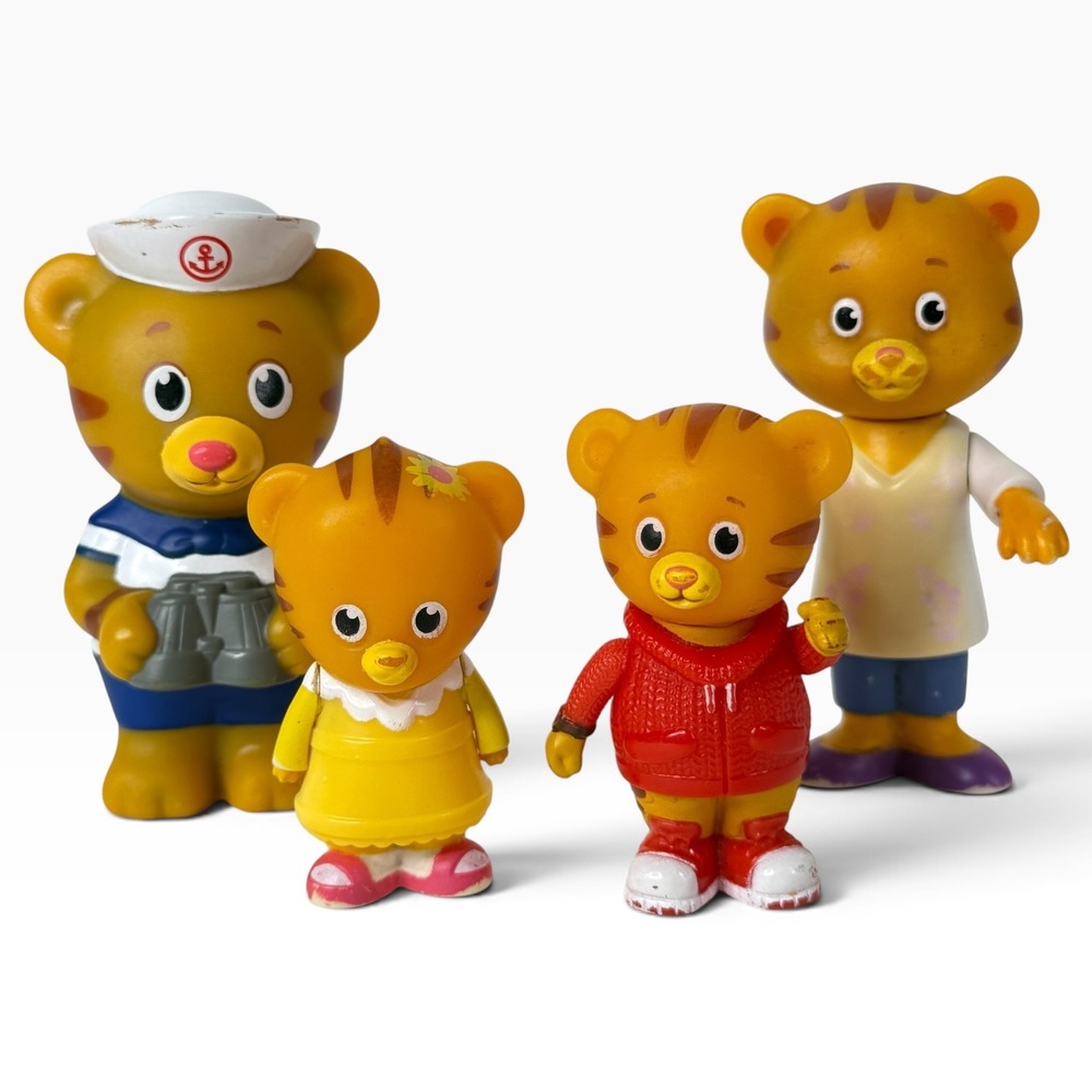 Daniel Tiger Neighborhood Figure Set Plastic Orange Family Lot of 4 Small